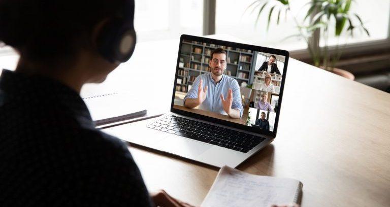 E-learning robustecido con experiencias blended: Liderazgo 2.0